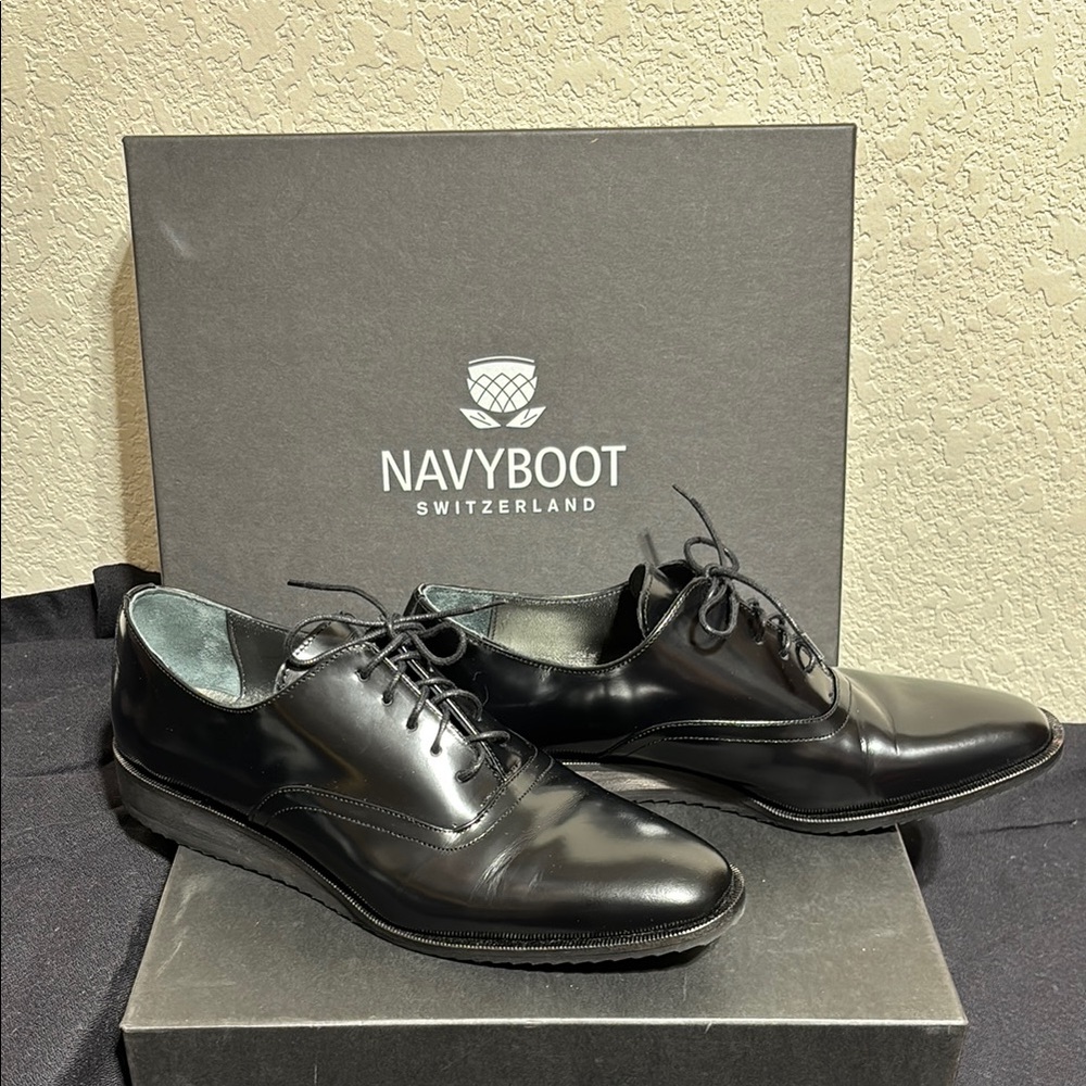 Women's Black Leather Shoes